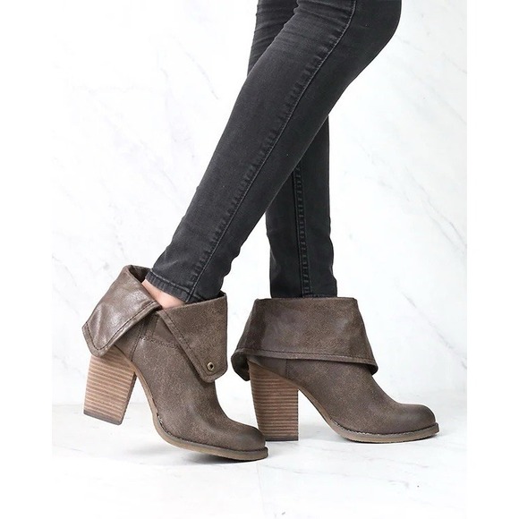 Sbicca Vintage Collection Nicola Brown Fold Over Boots Vegan Leather Women's 7.5 - Picture 1 of 13